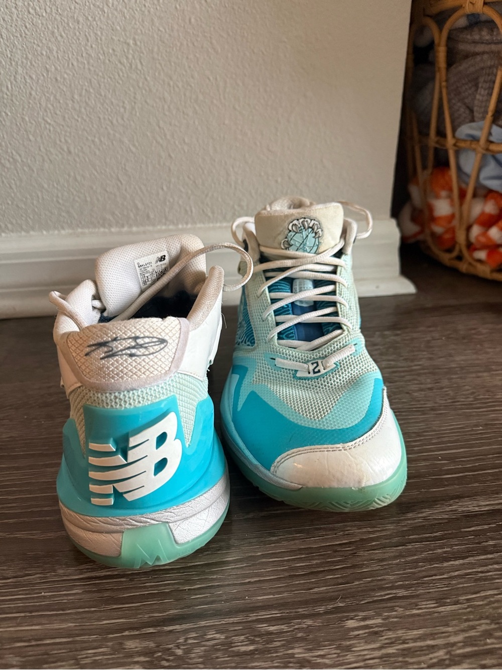 New Balance Men's Athletic Shoes in White and Teal